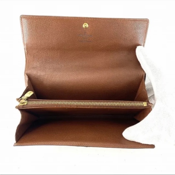 Authentic Louis Vuitton - Picture 3 of 5